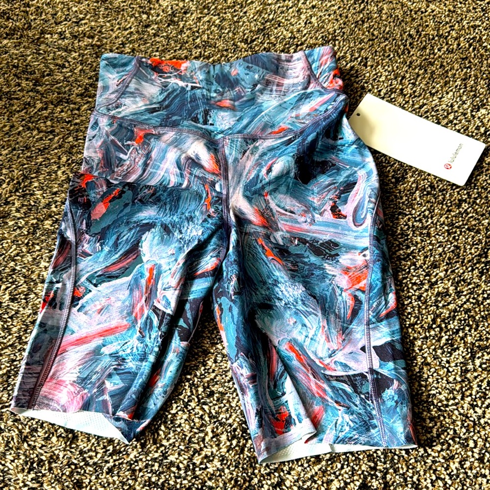 Lululemon Base Pace High-Rise Short 2 Atmospheric Purple Multi NWT